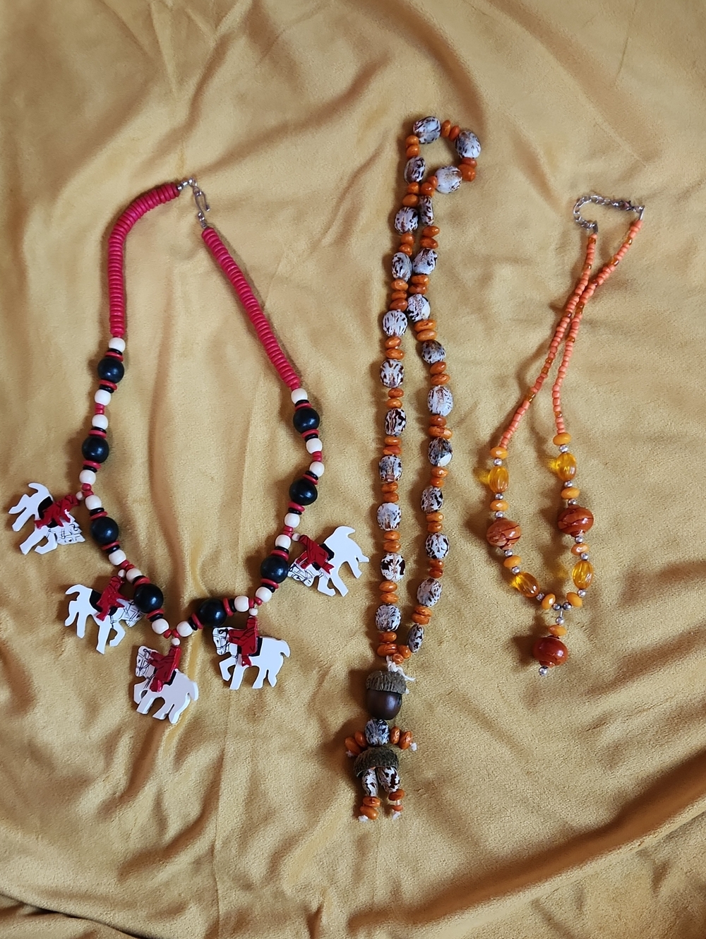 Handcrafted Vintage Wooden Beaded Women's Necklace Set